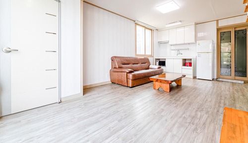 Basic Room, 1 Bedroom (203)