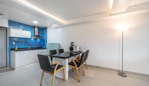 Basic Room, 1 Bedroom (M-D Rose)