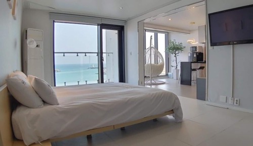 Room (301 Spa Ocean View (Netflix Mini Beam)