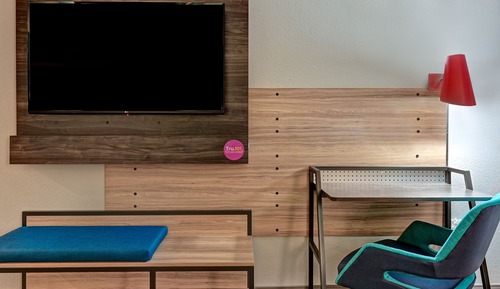 Business Room, 2 Queen Beds, Accessible (Hearing)