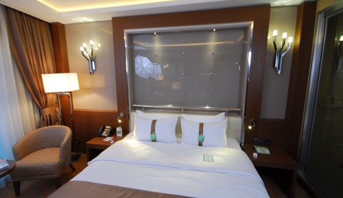 Premium Room, 1 King Bed, Smoking