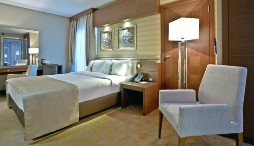 Standard Room, 1 King Bed
