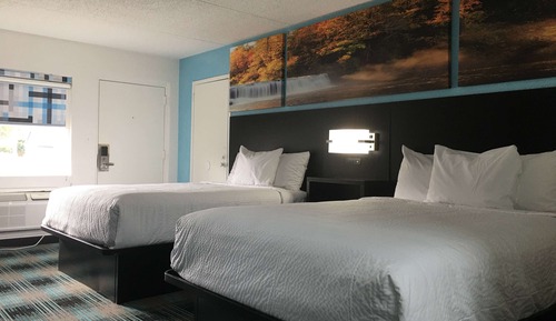 Room, 2 Queen Beds, Non Smoking (Second Floor)
