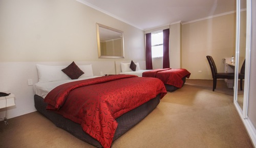 Deluxe Room, Non Smoking (Isa Deluxe Twin Queen)