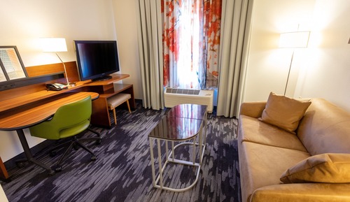 Suite, 1 Bedroom (Hearing Accessible)