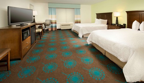 Room, 2 Queen Beds, Accessible, Bathtub (Mobility & Hearing)