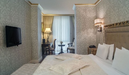 Presidential Suite with King Size Bed
