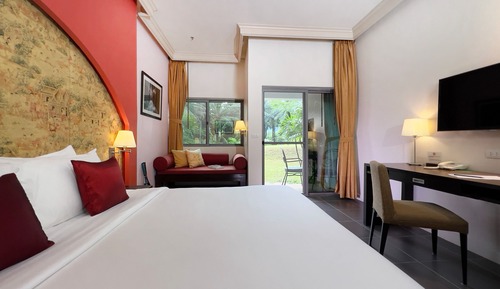 Standard Room, 1 King Bed (Garden Wing)