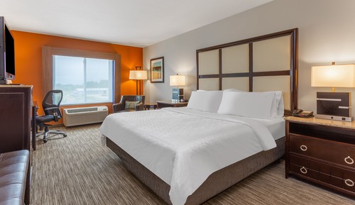 Standard Room, 1 King Bed