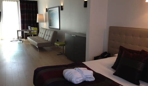 Junior Suite, 1 King Bed with Sofa bed