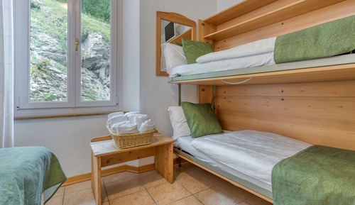Classic Quadruple Room