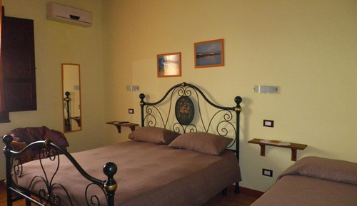 Standard Triple Room, Garden View