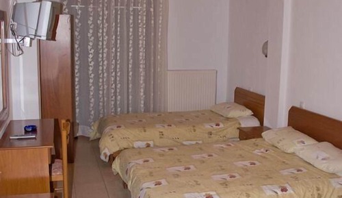Triple Room (Valley View)