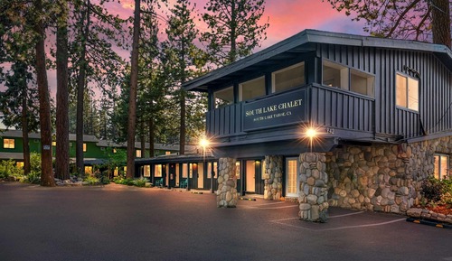 Luxury Studio, 1 King Bed (Unit 4)