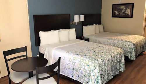 Studio, 2 Queen Beds, Non Smoking, Kitchenette