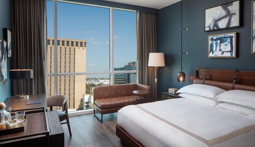Room, 1 King Bed, City View