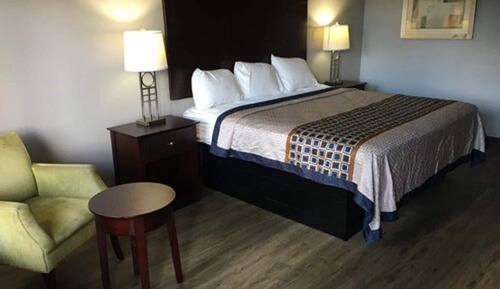 Standard Room, 1 King Bed