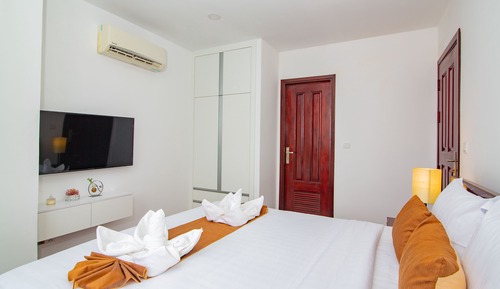 Deluxe Condo, 2 Bedrooms, River View