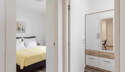 Apartment (Comfort Two Bedroom Apartment with Ba)