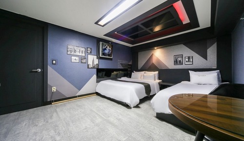 Room (Premium Twin)