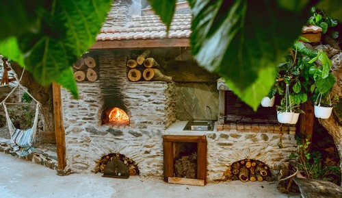 Traditional Condo, 2 Bedrooms