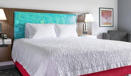 Room, 1 King Bed, Refrigerator & Microwave