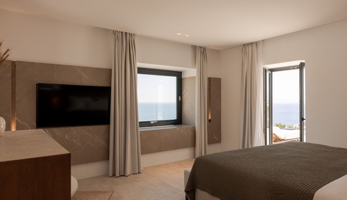 Cali Suite, Sea View with Pool