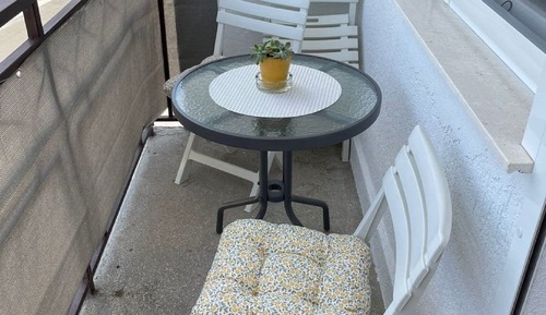 Apartment (One Bedroom Apartment with Balcony an)