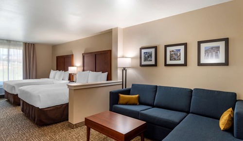 Suite, Multiple Beds, Non Smoking