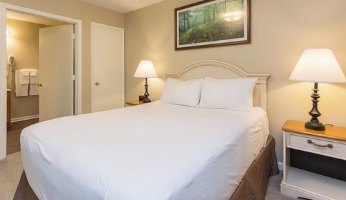 Eagle Trace 1 Bedroom Condo with Full Kitchen