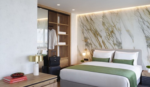 The Port Square Suite