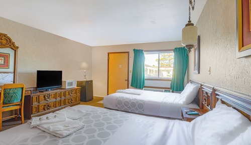 Room, 2 Queen Beds