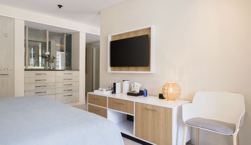 Suite, Terrace, Partial Sea View