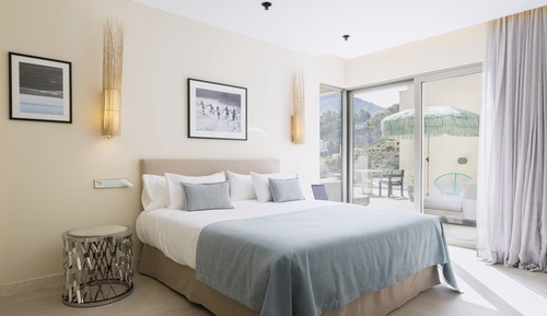Superior Double Room, Terrace, Partial Sea View