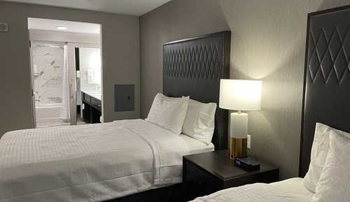 Suite, 2 Queen Beds, Accessible, Bathtub (Mobility & Hearing)