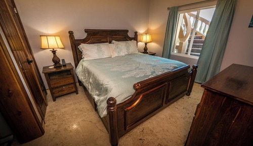 Premier Condo, 3 Bedrooms, Pool View, Oceanfront