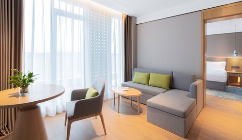 Premium Room, 1 King Bed, Lake View