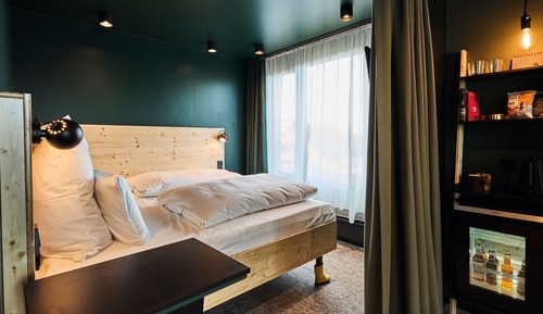 Green Horizon Suite, Forest View