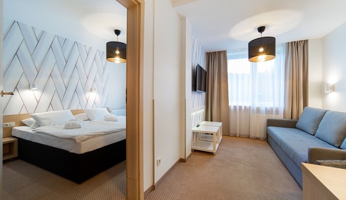 Deluxe Suite