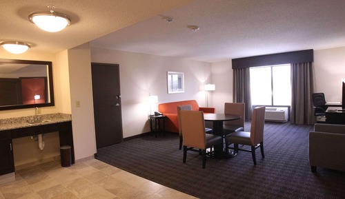 Suite, 1 King Bed, Non Smoking