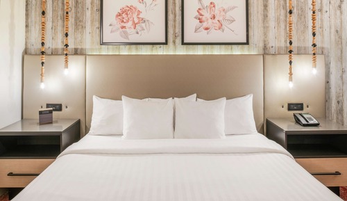 Suite, 2 Bedrooms (Riverside)