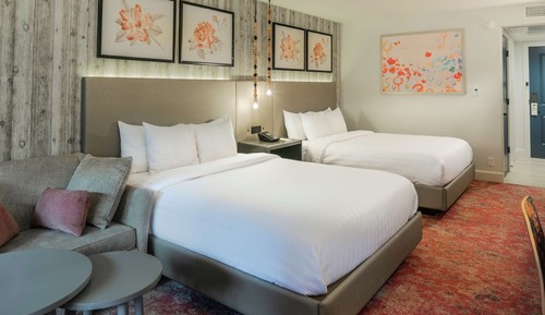 Room, 2 Queen Beds, Accessible (Hearing Riverside)