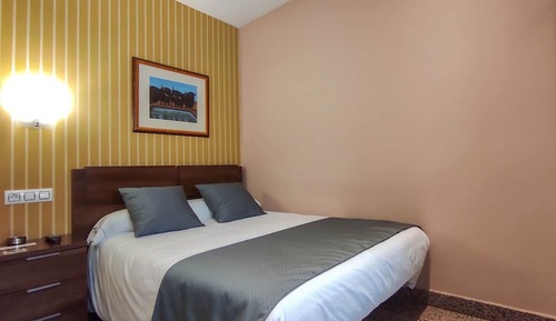 Economy Single Room