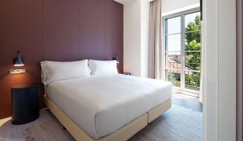 Family Room, 1 King Bed, Connecting Rooms