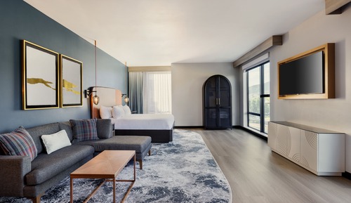 Suite, Multiple Beds