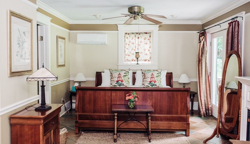 Deluxe Studio Suite