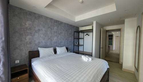 City Apartment, 2 Bedrooms, Balcony