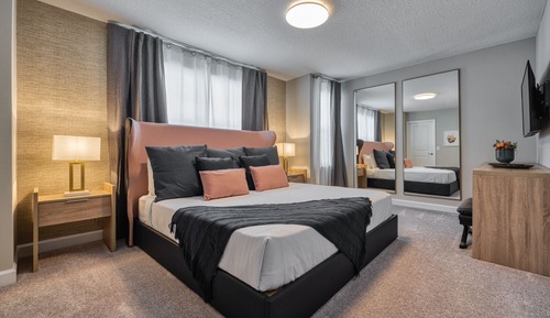 Deluxe Townhome, 4 Bedrooms, Private Pool