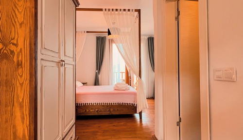 Deluxe Triple Room, Pool View