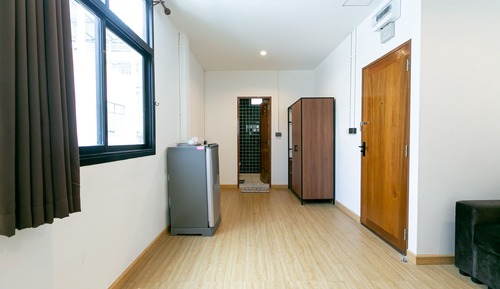 Family Room, Private Bathroom